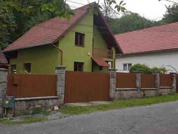 Фотографии Дома для отпуска Casa Demény г. Совата (Румыния) №2 Фото Дома для отпуска Casa Demény г. Совата 2