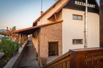 Фотографии Мотели Veritas Motel г. Совата (Румыния) №3 Фото Мотели Veritas Motel г. Совата 3