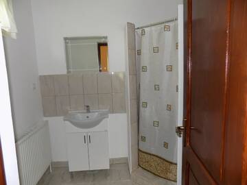 Фото номера Трехместный номер с собственной ванной комнатой Гостевой дом Casa de vacanta Zsenik Vendeghaz г. Совата 11