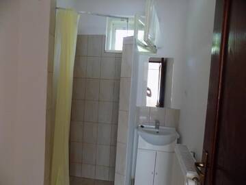 Фото номера Трехместный номер с собственной ванной комнатой Гостевой дом Casa de vacanta Zsenik Vendeghaz г. Совата 15