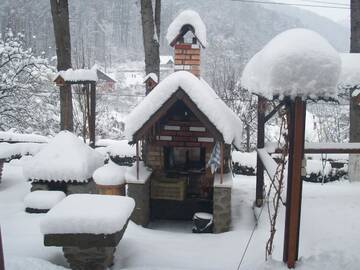 Фото номера Дом с 4 спальнями Дома для отпуска Cabana Bavaria г. Совата 20