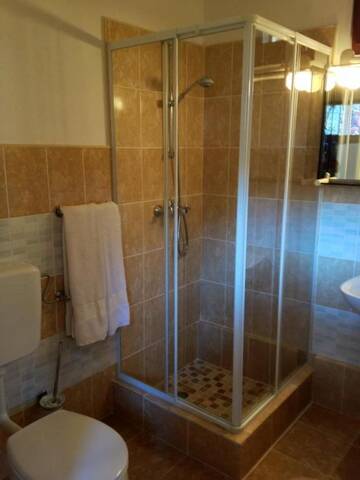 Фото номера Дом с 4 спальнями Дома для отпуска Cabana Bavaria г. Совата 61
