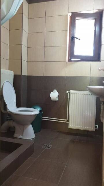 Фото номера Двухместный номер с 1 кроватью и собственной ванной комнатой Гостевой дом Casa Edy г. Совата 7