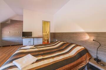 Фото номера Трехместный номер Мотели Veritas Motel г. Совата 6