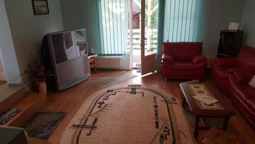 Фото номера Дом с 2 спальнями Дома для отпуска Casa Cristina г. Совата 7