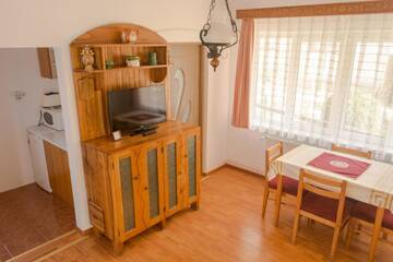 Фото номера Люкс с 2 спальнями Проживание в семье Casa Kelemen г. Совата 8