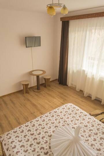 Фото номера Люкс с 2 спальнями Проживание в семье Casa Kelemen г. Совата 4