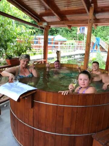 Фото номера Дом с 5 спальнями Дома для отпуска Pension Casa Maria г. Совата 10